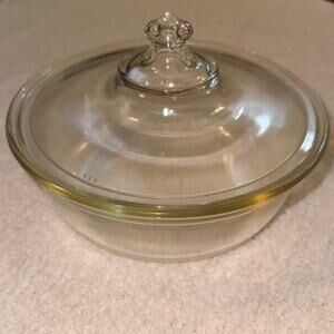 Vintage Pyrex 8” Casserole Dish with Original Lid